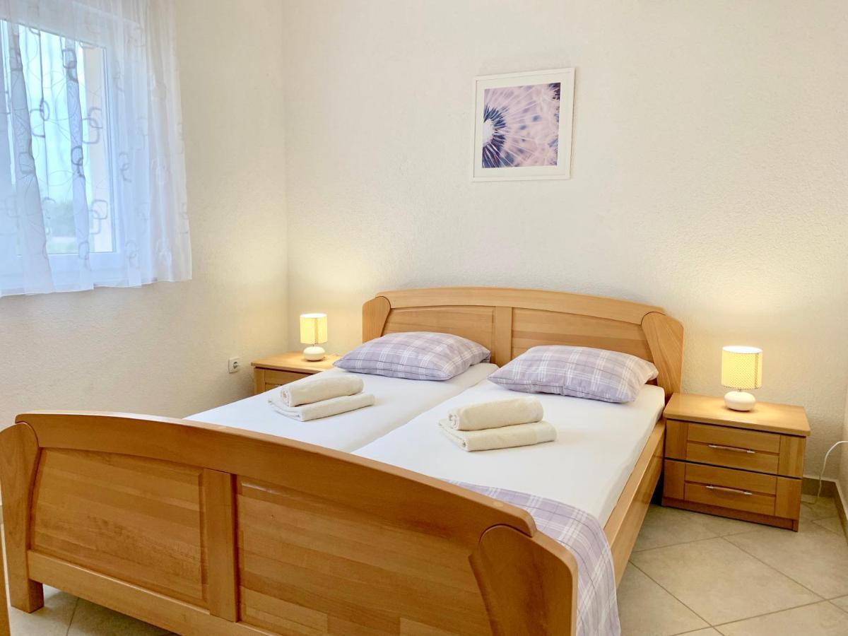 Apartments Maric Vodice Kültér fotó