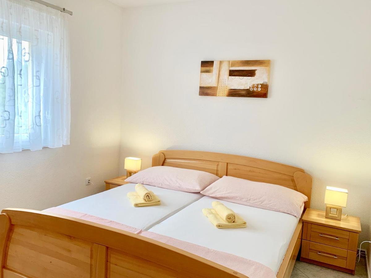 Apartments Maric Vodice Kültér fotó